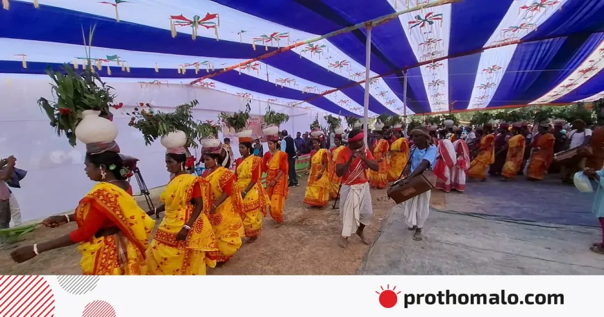 গোদাগাড়ীতে জমেছে ক্ষুদ্র জাতিগোষ্ঠীর ৫০ দলের সাংস্কৃতিক মেলা